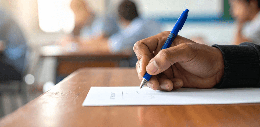 NEET PG & NEXT Prep: Why Clinical Reasoning Practice Beats Question Banks Alone